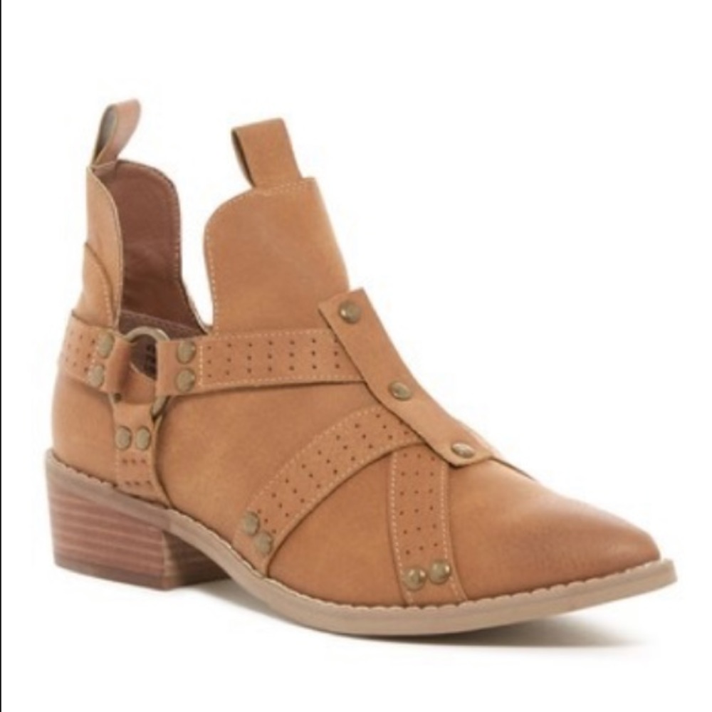 Matisse brown leather booties